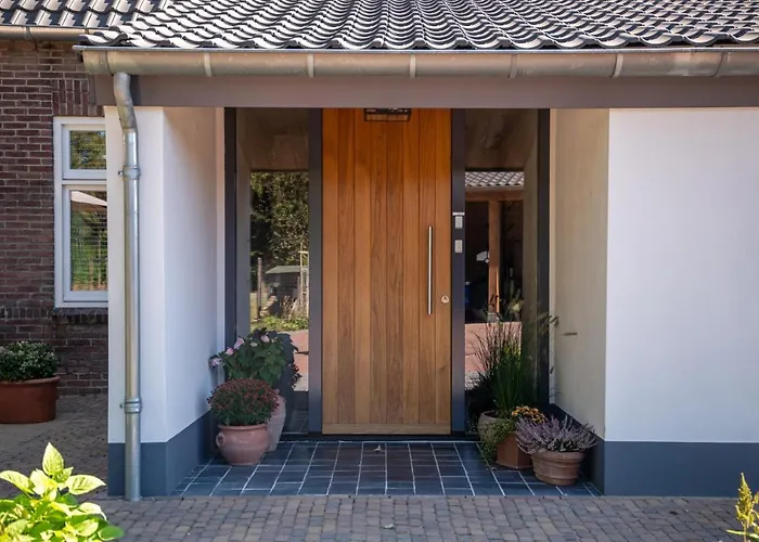 Hof Hool アパート ヌエネン